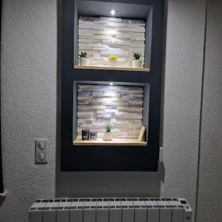 Atypique & Parking Gratuit アパート *